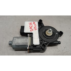 ALZA VETRI ANTERIORI...