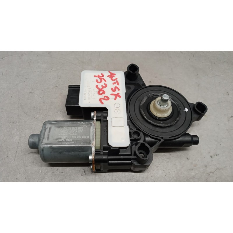 VOLKSWAGEN FRONT LEFT POWERED WINDOWS  VOLKSWAGEN Polo 2021> used