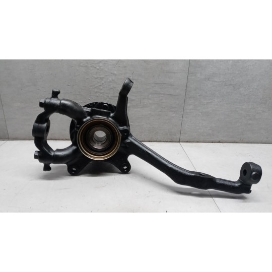 MONTANTE COMPLETO DESTRO TOYOTA Hilux 2005>2008 usato