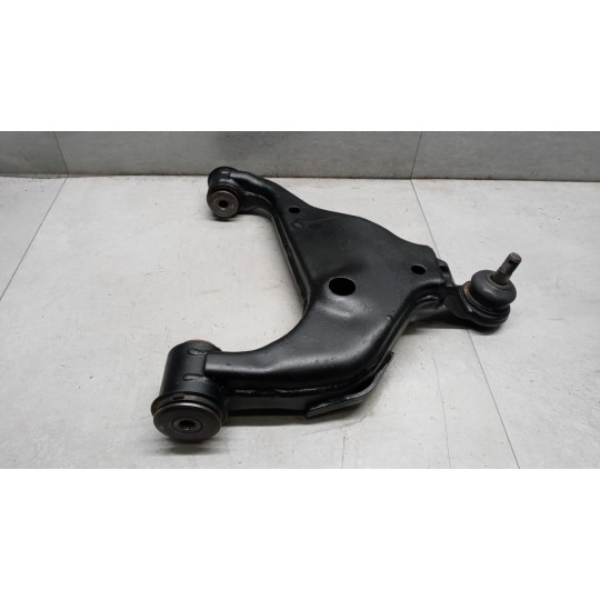 CONTROL ARM FRONT LOWER LEFT  TOYOTA Hilux 2005>2008 used