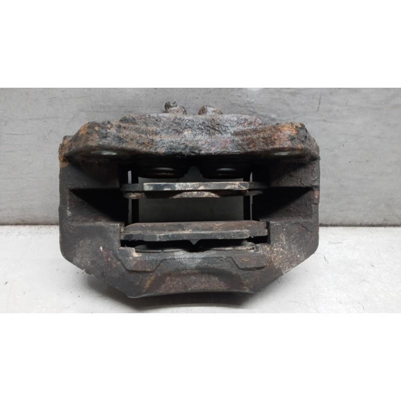 TOYOTA RIGHT FRONT CALIPER BRAKE  TOYOTA Hilux 2005>2008 used