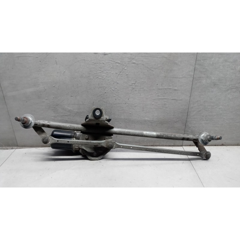 RENAULT van windshield wiper motor RENAULT van Trafic 2010>2014 used