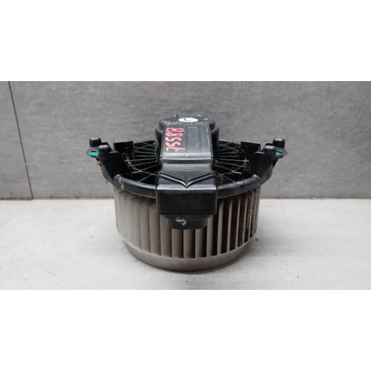 MOTORINO VENTILAZIONE INTERNA TOYOTA Hilux 2005>2008 usato