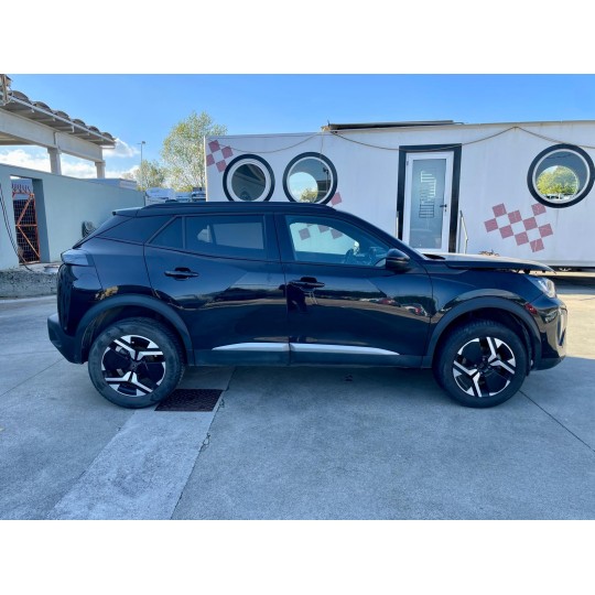 PEUGEOT 2008 1.2 BENZINA PURETECH ALLURE