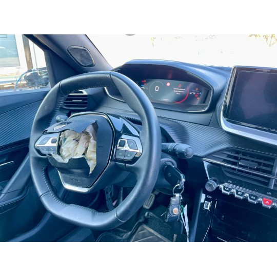 PEUGEOT 2008 1.2 BENZINA PURETECH ALLURE