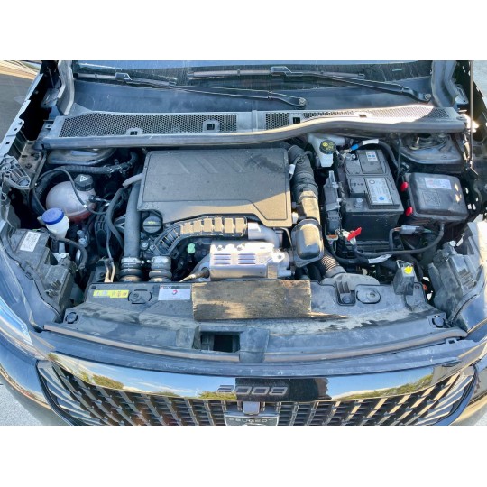 PEUGEOT 2008 1.2 BENZINA PURETECH ALLURE