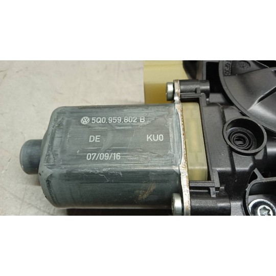 ALZA VETRI ANTERIORI SINISTRO VOLKSWAGEN Tiguan 2016>2020 usato