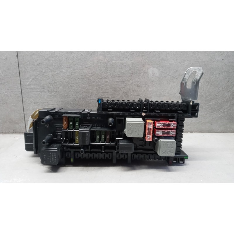 MERCEDES-BENZ CENTRALINE VARIE MERCEDES-BENZ Classe E (W/S212) 2009>2012 usato