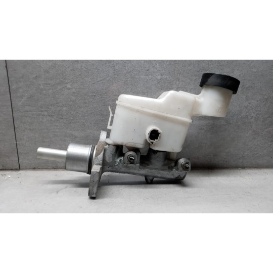 BRAKE PUMP TOYOTA Hilux 2005>2008 used