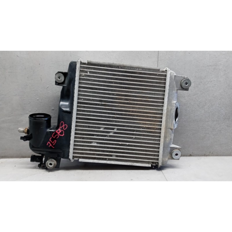 TOYOTA RADIATORE INTERCOOLERS TOYOTA Hilux 2005>2008 usato