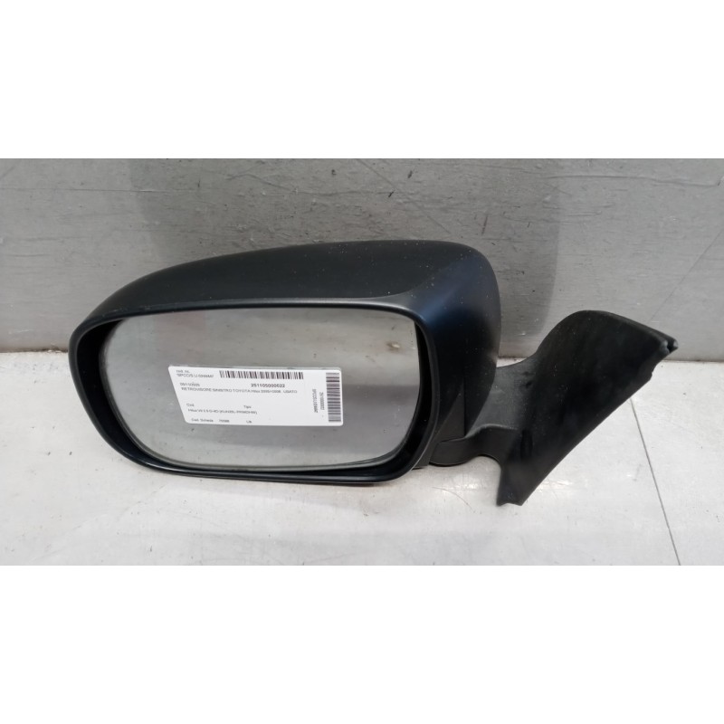 TOYOTA RETROVISORE SINISTRO TOYOTA Hilux 2005>2008 usato