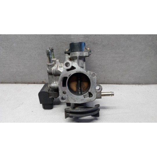 THROTTLE BODY  TOYOTA Yaris Verso used