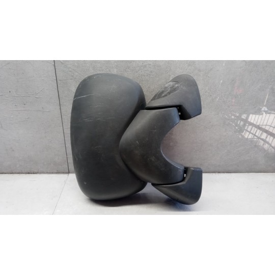 RETROVISORE ELETTRICO DESTRO RENAULT van Trafic 2007>2010 usato