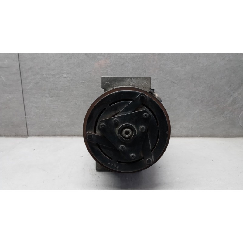 RENAULT van AIR CONDITIONER COMPRESSOR RENAULT van Trafic 2007>2010 used