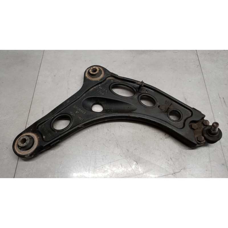 RENAULT van CONTROL ARM FRONT LOWER RIGHT  RENAULT van Trafic 2007>2010 used