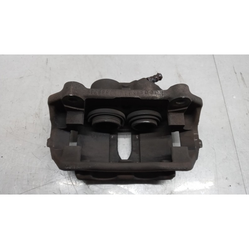 RENAULT van PINZA ANTERIORE DESTRA RENAULT van Trafic 2007>2010 usato