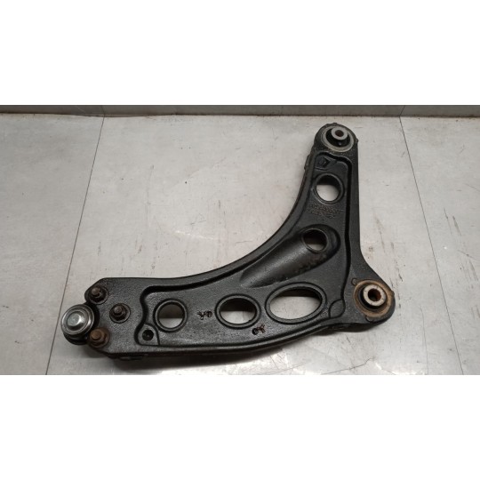 CONTROL ARM FRONT LOWER LEFT  RENAULT van Trafic 2007>2010 used