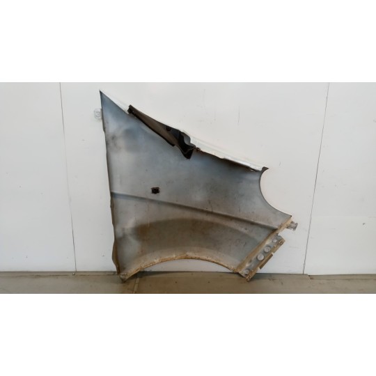 LEFT FRONT MUDGUARD  RENAULT van Trafic 2007>2010 used