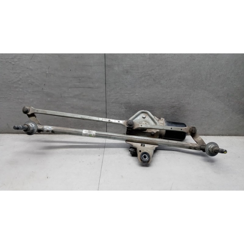 RENAULT van windshield wiper motor RENAULT van Trafic 2007>2010 used