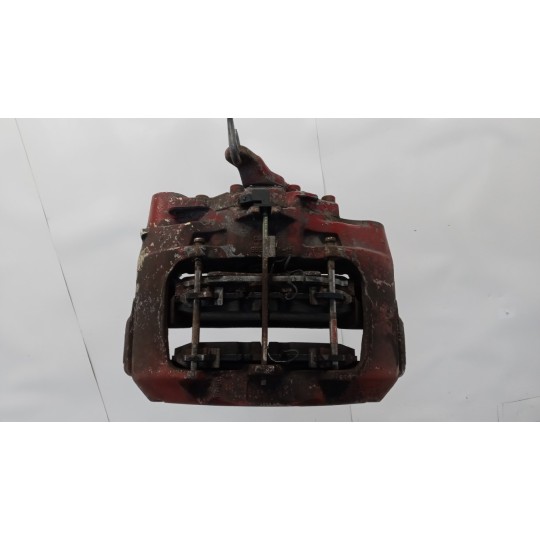 PINZA ANTERIORE DESTRA RENAULT truck Premium 1996>2005 usato