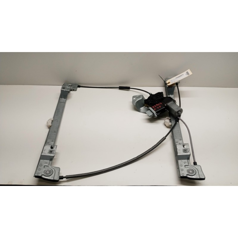 RENAULT ALZA VETRI ANTERIORI SINISTRO RENAULT Kangoo 2013>2021 usato