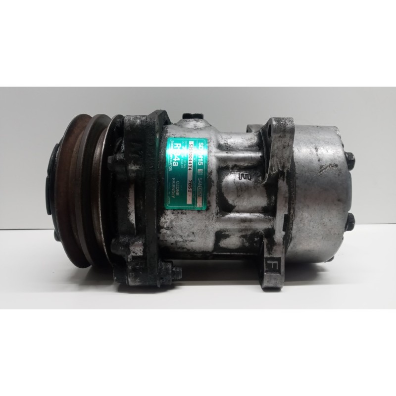 RENAULT truck AIR CONDITIONER COMPRESSOR RENAULT truck Premium 1996>2005 used