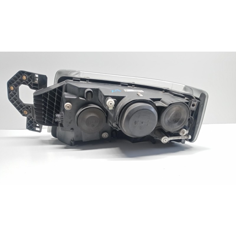 RENAULT truck RIGHT HEADLIGHT RENAULT truck Premium 2005>2013 used