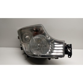 RIGHT HEADLIGHT...