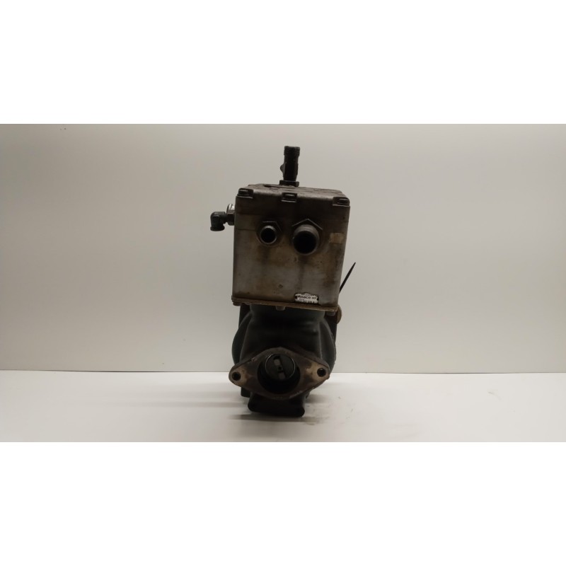 IVECO COMPRESSORE ARIA FRENI IVECO Stralis 2007>2013 usato