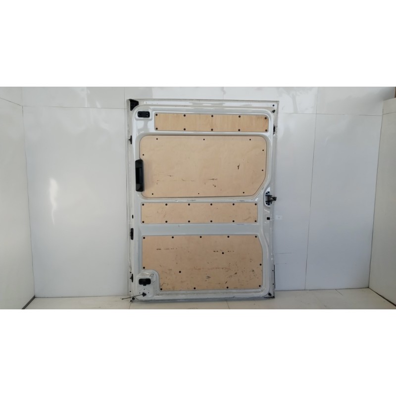 VOLKSWAGEN van RIGHT SIDE SLIDING DOOR VOLKSWAGEN van Crafter 2017> used