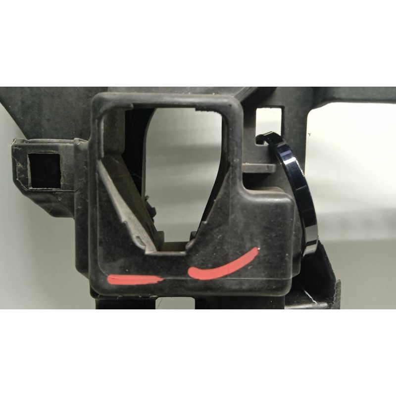 VOLKSWAGEN RIVESTIMENTO ANTERIORE COMPLETO VOLKSWAGEN Polo 2017>2021 usato