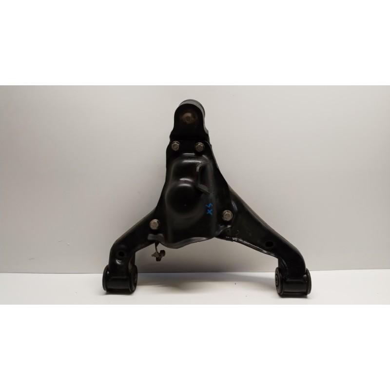 MERCEDES-BENZ van CONTROL ARM FRONT LOWER LEFT  MERCEDES-BENZ van Sprinter 2019> used