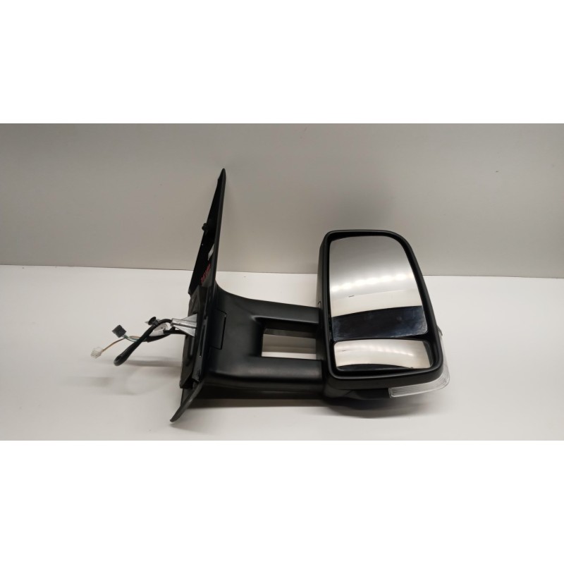 MERCEDES-BENZ van RIGHT ELETRIC REAR-VIEW MIRROR  MERCEDES-BENZ van Sprinter 2019> used