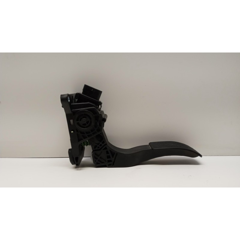 MERCEDES-BENZ van ELETRONIC THROTTLE PEDAL  MERCEDES-BENZ van Sprinter 2019> used