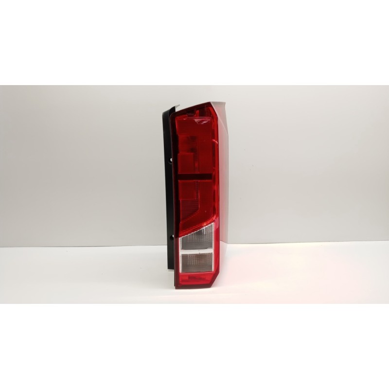 VOLKSWAGEN van RIGHT REAR LIGHT VOLKSWAGEN van Crafter 2017> used
