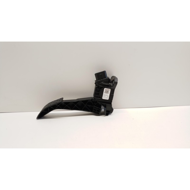 VOLKSWAGEN van ELETRONIC THROTTLE PEDAL  VOLKSWAGEN van Crafter 2017> used