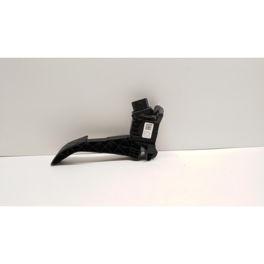 ELETRONIC THROTTLE PEDAL  VOLKSWAGEN van Crafter 2017> used