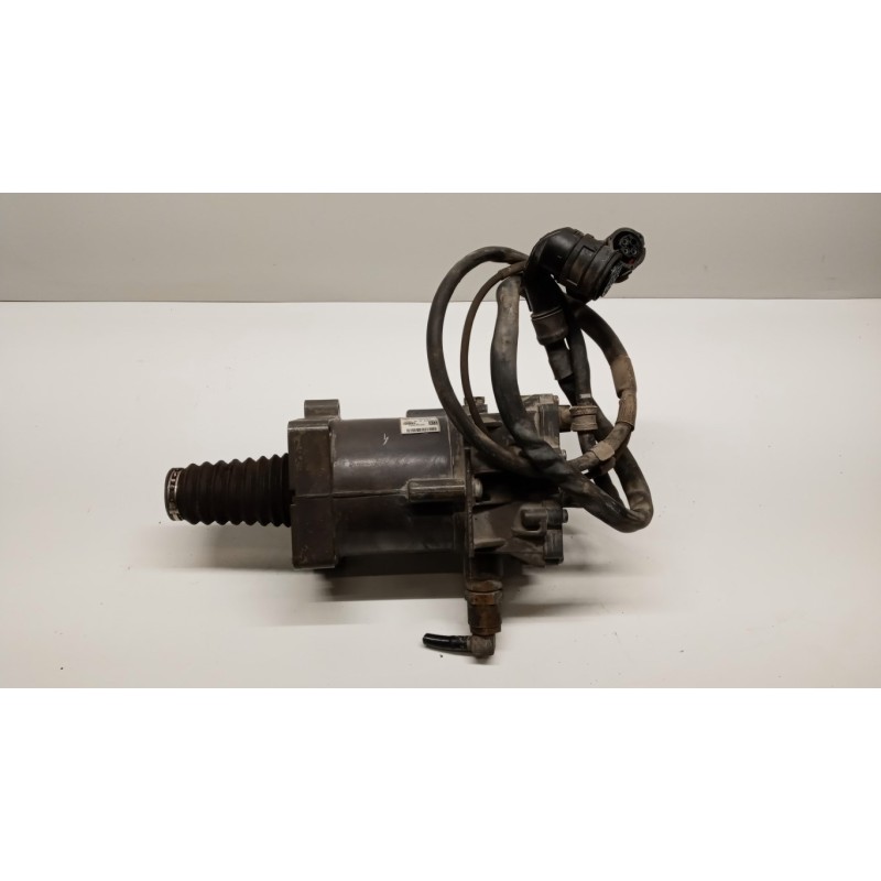 DAF POMPA SERVOFRIZIONE DAF XF105 usato