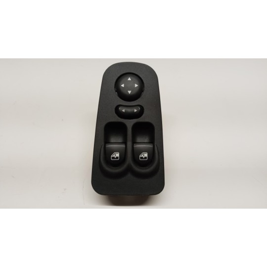 INTERRUTTORI E PULSANTI ALZAVETRI LANCIA Ypsilon 2006>2011 usato