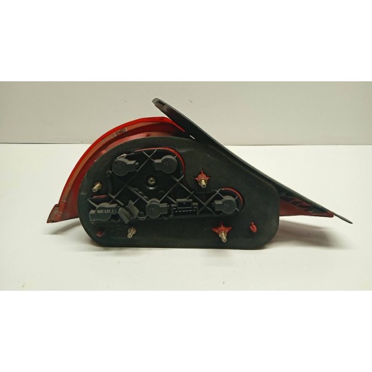 FARO POSTERIORE ESTERNO DESTRO LANCIA Y 2000>2003 usato