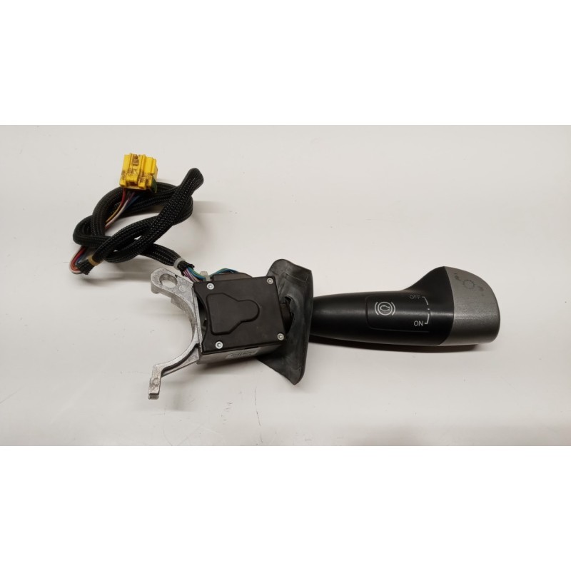 DAF INTERRUTTORI E PULSANTI DEVIO DAF XF105 usato