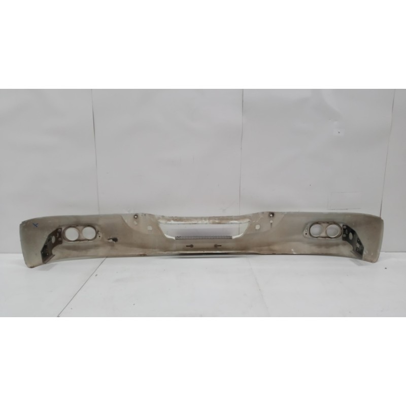 DAF PARAURTI ANTERIORE DAF XF105 usato
