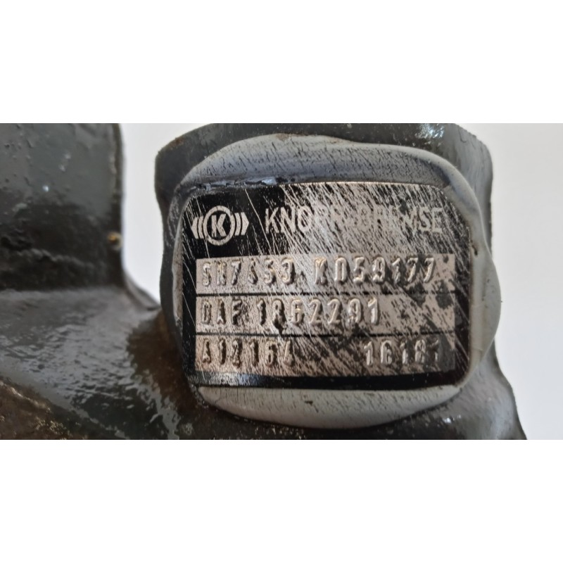 DAF PINZA POSTERIORE DESTRA DAF XF105 usato