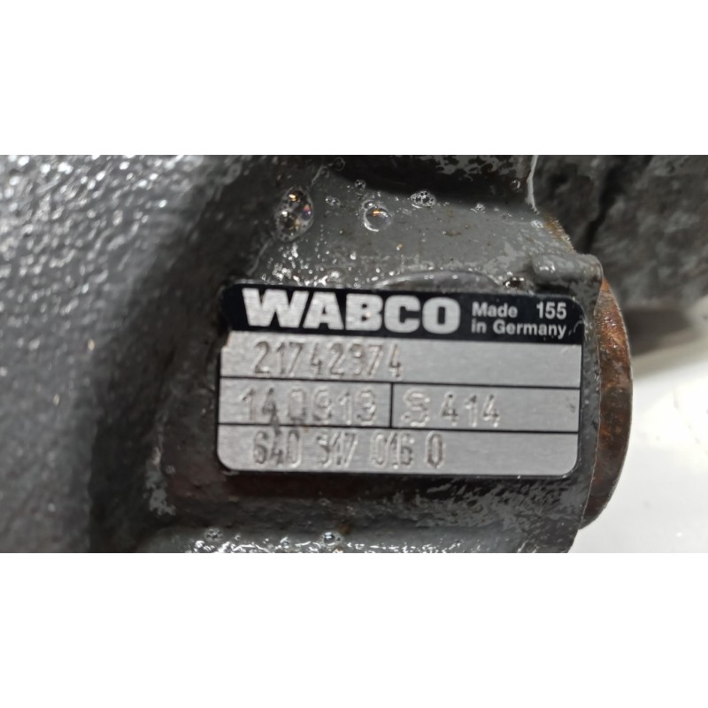 VOLVO truck RIGHT FRONT CALIPER BRAKE  VOLVO truck FL euro 6 used