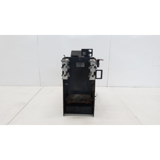 SERBATOIO ADBLUE VOLVO truck FL euro 6 usato