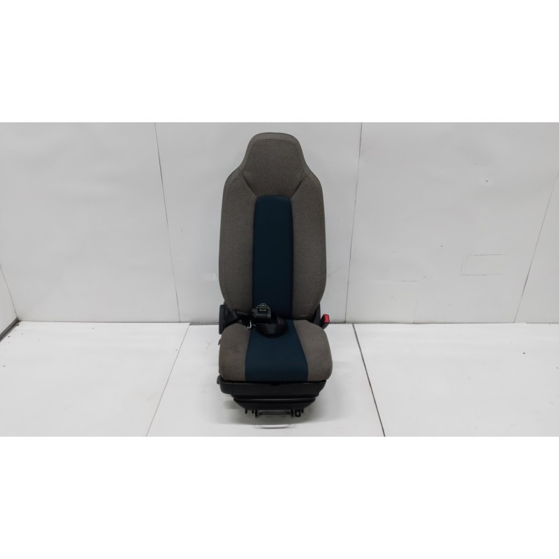 VOLVO truck SEDILI ANTERIORI VOLVO truck FL euro 6 usato