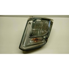 FRONT LEFT LED FLASHLIGHT...