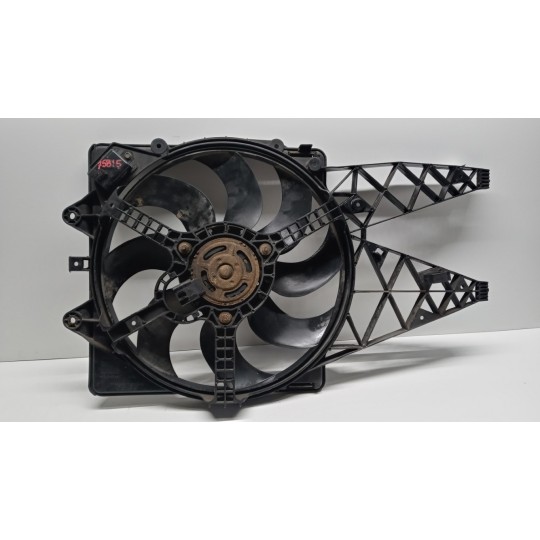 CONVOGLIATORE ELETTROVENTOLA FIAT F.Grande Punto 2005>2012 usato