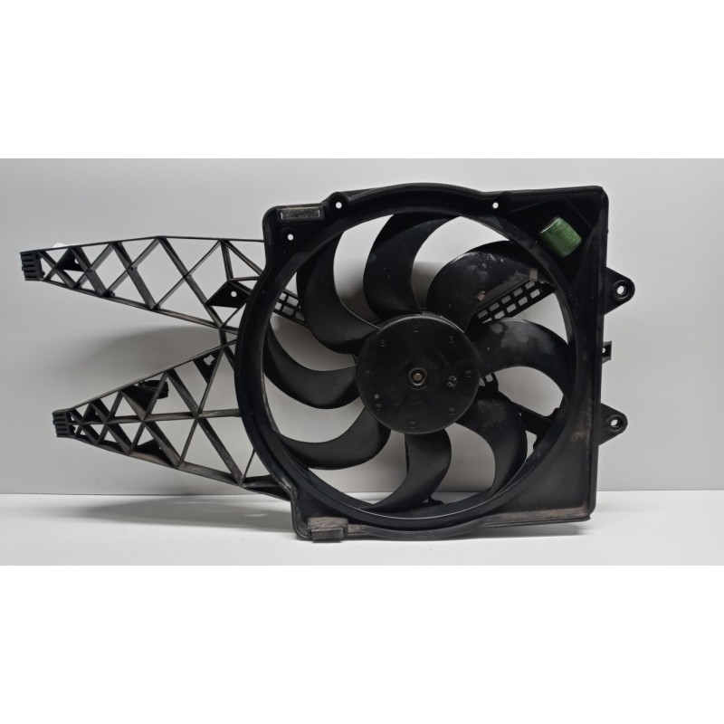 FIAT CONVEYOR ELECTRIC FAN FIAT F.Grande Punto 2005>2012 used
