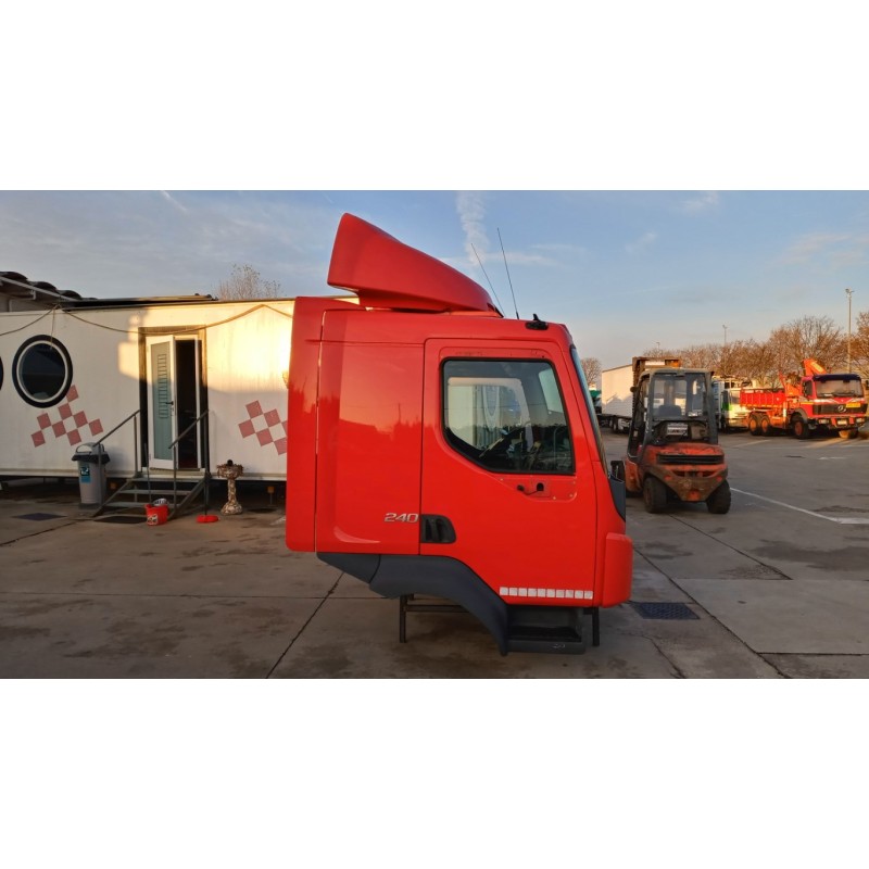 VOLVO truck COMPLETE CABIN VOLVO truck FL euro 6 used